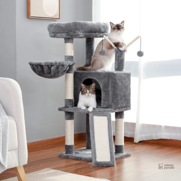Arbre à chat beige, accessoire tendance pour félins