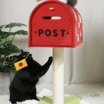Arbre à chat boîte aux lettres pour le confort des félins