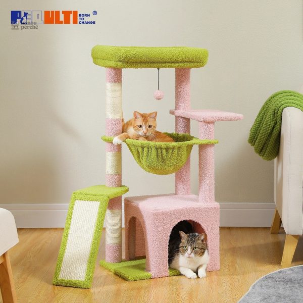 Arbre à chat stylé pour chats heureux