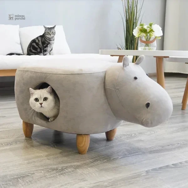 Arbre à chat au design amusant d'éléphant
