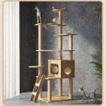 Arbre à chat en bois, idéal pour grimper et jouer