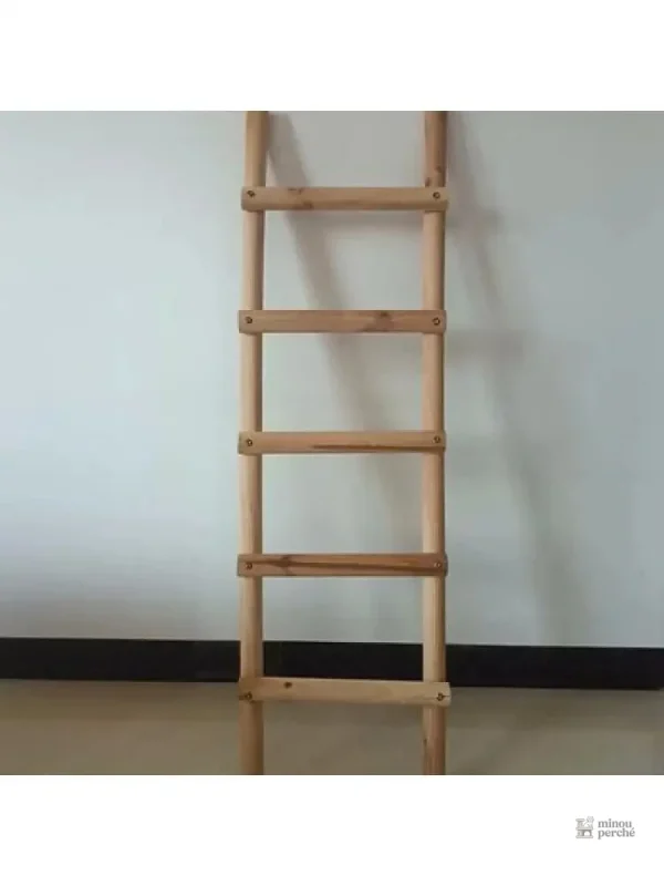 Accessoire pour chat en bois naturel