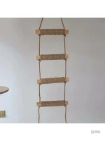 Structure d'escalade pour chats en extérieur