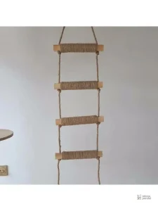 Structure d'escalade pour chats en extérieur