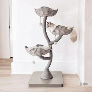 Arbre à chat en forme de fleur