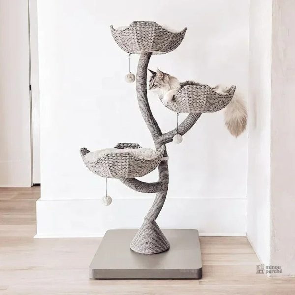 Arbre à chat en forme de fleur