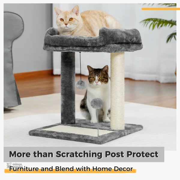 Arbre à chat gris pour un espace de jeu confortable