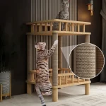 Arbre à chat design en bois avec griffoir intégré