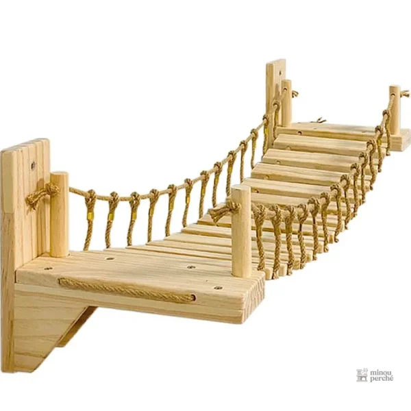 Pont suspendu en bois pour l'amusement des chats