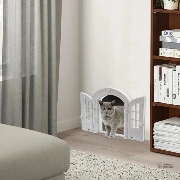 Porte élégante pour le passage de votre chat
