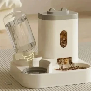 Distributeur de nourriture et d'eau pour félins