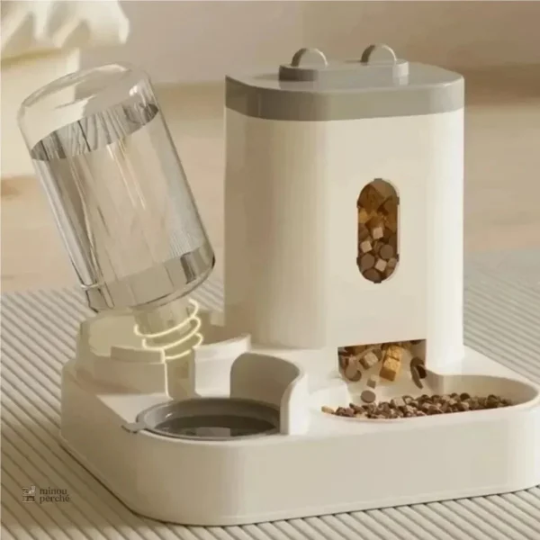 Distributeur de nourriture et d'eau pour félins
