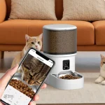 Solution pratique pour nourrir votre chat à distance