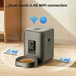Distributeur intelligent pour l'alimentation féline