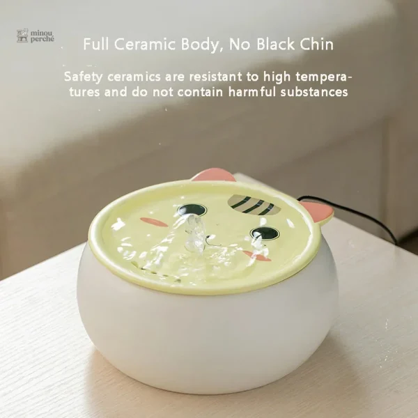 Accessoire d'hydratation pour chats, style Petit Moustache