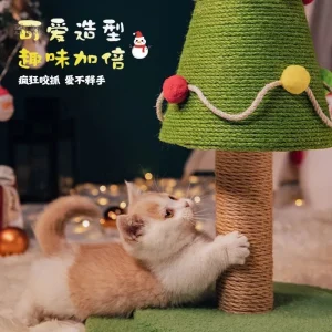 Arbre à chat sur le thème de Noël